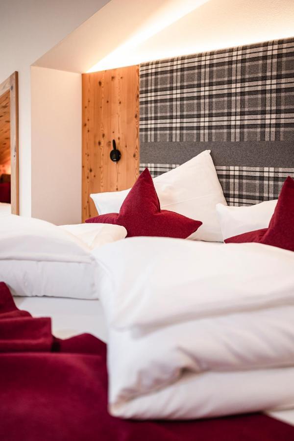 Hotel Lener Campo di Trens Luaran gambar